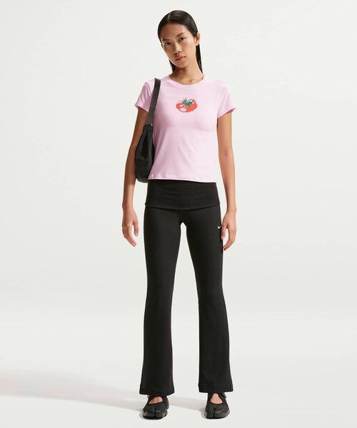 NIKE(ナイキ)の「ナイキ スポーツウェア チル ニット ウィメンズ スリム モッドクロップド Tシャツ / Nike Sportswear Chill Knit Women's Slim Mod-Cropped T-Shirt IO3532-663 Pink Foam(Tシャツ/カットソー・レディース・ピンク・S/L/XS/XL/M)」の4枚目の写真