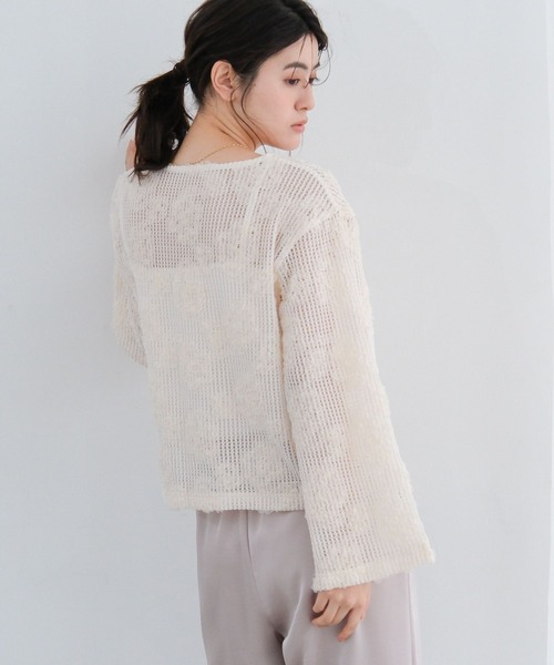 LAKOLE(ラコレ)の「ニュアンスレースプルオーバー / 638717(シャツ/ブラウス・レディース・ベージュ/アイボリー/ブラック・FREE)」の8枚目の写真