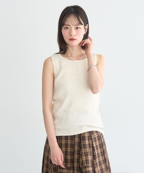 earth music&ecology（アースミュージックアンドエコロジー）の「ピコミシンヘンリーネックタンクトップ（タンクトップ・レディース・ブラック/アイボリー/ブラウン・M/S）」の7枚目の写真