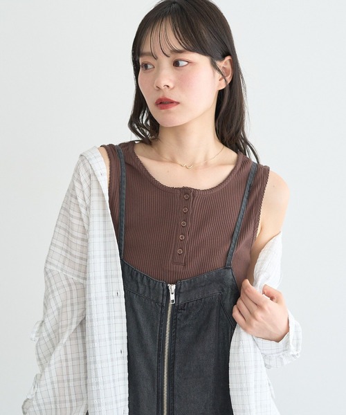 earth music&ecology（アースミュージックアンドエコロジー）の「ピコミシンヘンリーネックタンクトップ（タンクトップ・レディース・ブラック/アイボリー/ブラウン・M/S）」の5枚目の写真