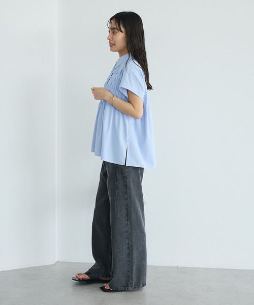CRAFT STANDARD BOUTIQUE(クラフトスタンダードブティック)の「遮熱 シャーリングショートスリーブブラウス(シャツ/ブラウス・レディース・ベージュ/サックスブルー/オフホワイト・FREE)」の11枚目の写真