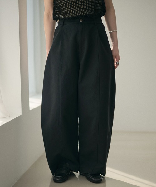 LAULEN(ローレン)の「cotton seam curve pants /コットンシームカーブパンツ(その他パンツ・レディース・ホワイト/ブラック・S/M)」の12枚目の写真