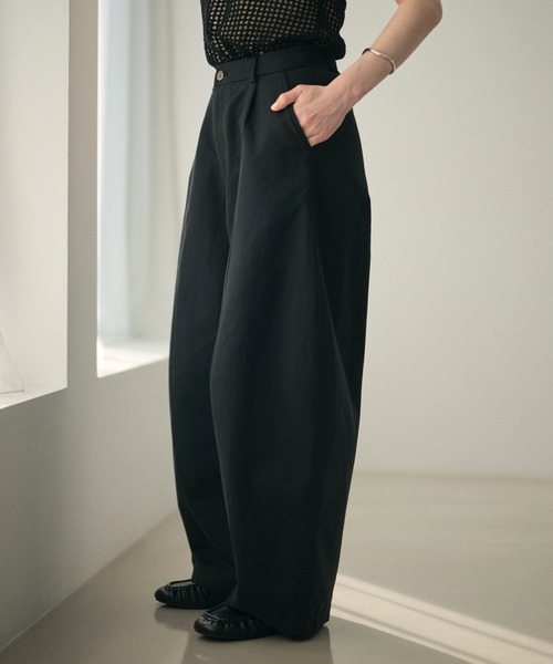 LAULEN(ローレン)の「cotton seam curve pants /コットンシームカーブパンツ(その他パンツ・レディース・ホワイト/ブラック・S/M)」の13枚目の写真