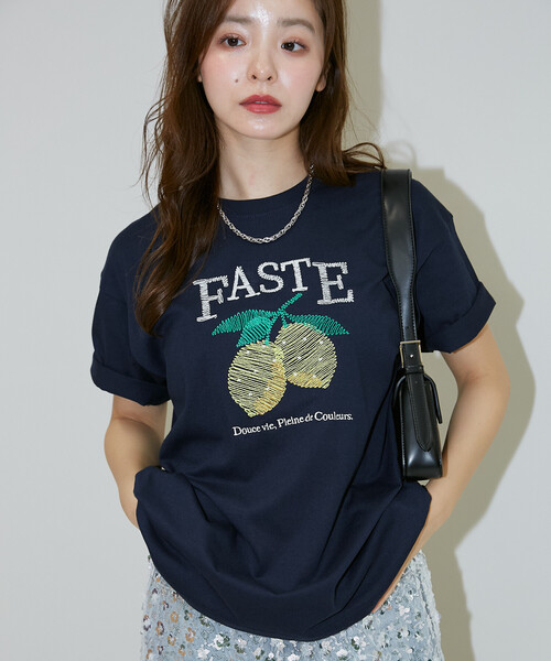 PUBLUX(パブリュクス)の「PUBLUX/パブリュクス レモン 刺繍 Tシャツ 限定展開(Tシャツ/カットソー・レディース・ライトグレー/ピンク/ネイビー/チャコールグレー・フリ-)」の8枚目の写真