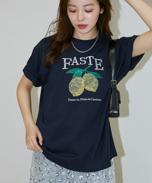 PUBLUX(パブリュクス)の「PUBLUX/パブリュクス レモン 刺繍 Tシャツ 限定展開(Tシャツ/カットソー・レディース・ライトグレー/ピンク/ネイビー/チャコールグレー・フリ-)」の10枚目の写真