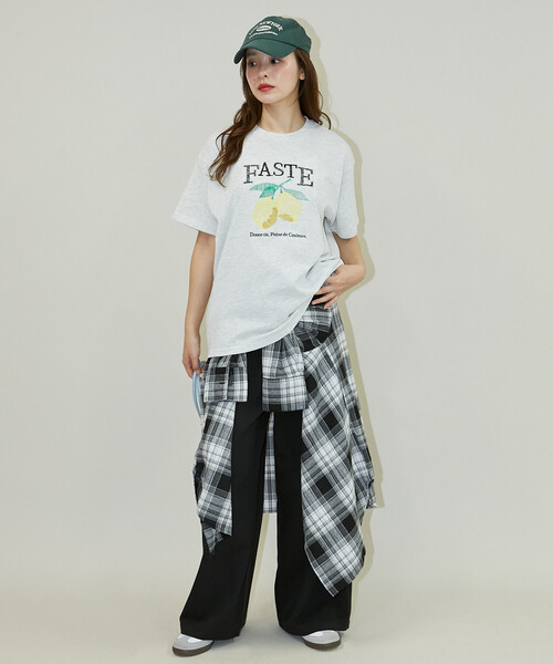 PUBLUX(パブリュクス)の「PUBLUX/パブリュクス レモン 刺繍 Tシャツ 限定展開(Tシャツ/カットソー・レディース・ライトグレー/ピンク/ネイビー/チャコールグレー・フリ-)」の21枚目の写真