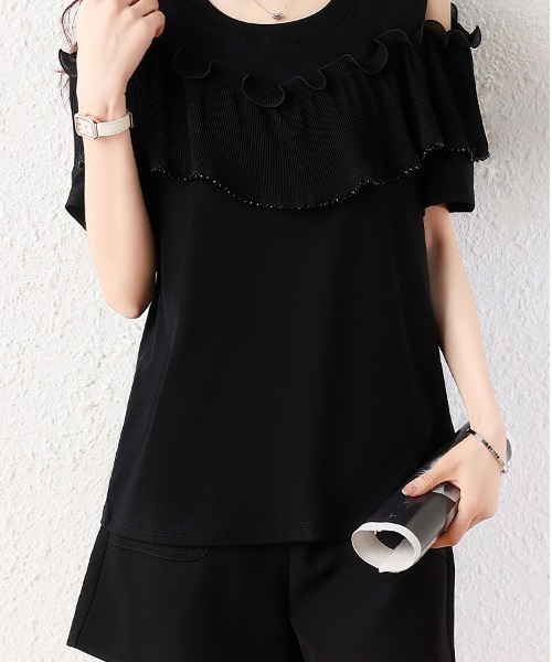 LUCPY(ラクピー)の「フリルデザインオープンショルダートップス(その他トップス・レディース・ブラック・XXX-LARGE/XX-LARGE/X-LARGE/LARGE)」の5枚目の写真