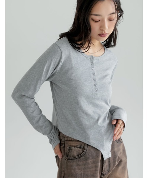Re:EDIT（リエディ）の「[2026 SUMMER COLLECTION][接触冷感]アンチピリングボディスーツカッティングトップス（Tシャツ/カットソー・レディース・レッド/杢グレー/ブラック/アイボリー・MEDIUM/LARGE）」の4枚目の写真