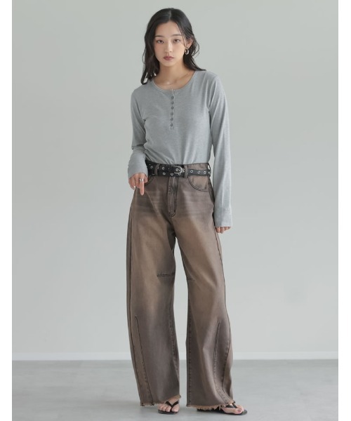 Re:EDIT（リエディ）の「[2026 SUMMER COLLECTION][接触冷感]アンチピリングボディスーツカッティングトップス（Tシャツ/カットソー・レディース・レッド/杢グレー/ブラック/アイボリー・MEDIUM/LARGE）」の9枚目の写真