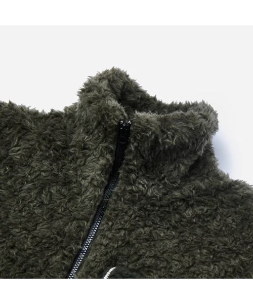 GARMENTS FAB(ガーメンツファブ)の「Heavy EMB Padded Fur Jacket (KHAKI)(ムートンコート・レディース・その他・LARGE/MEDIUM)」の5枚目の写真