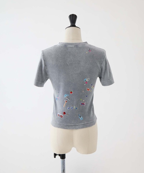 Maison MIHARA YASUHIRO(メゾンミハラヤスヒロ)の「【MIHARA YASUHIRO/ミハラヤスヒロ】BLEACHED KIDS STICKER MINI TEE/ブリーチドキッズステッカーミニT(Tシャツ/カットソー・レディース・ブラック/グレー・38)」の11枚目の写真