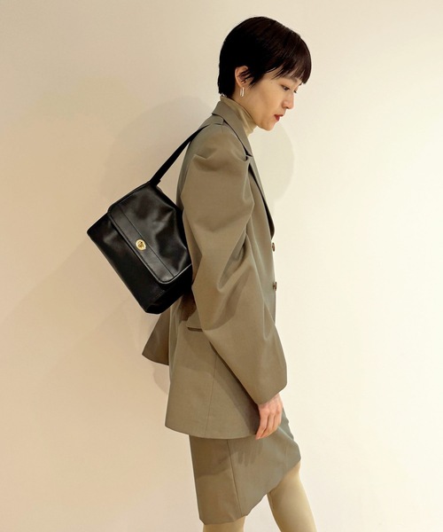 HOLIDAY（ホリデイ）の「LEATHER FLAP BAG S レザーフラップバッグS（ショルダーバッグ・レディース・ブラック・ONE SIZE）」の10枚目の写真