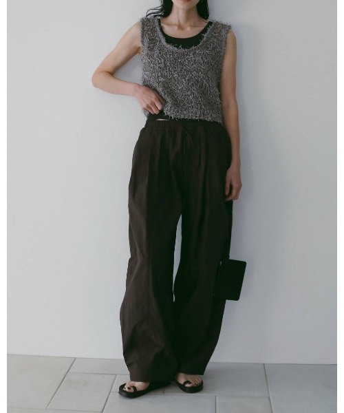 anuke(アンヌーク)の「Volumetuck Cocoon Pants 62610720(その他パンツ・メンズ・ブラック/ブラウン/ピンク・36/38)」の8枚目の写真