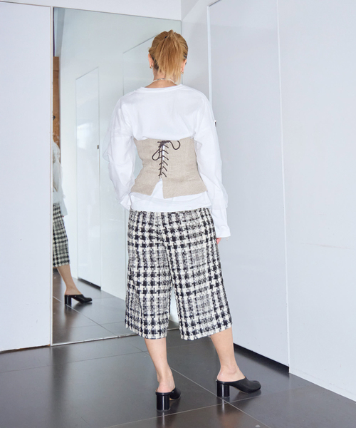 TANAKA(タナカ)の「TANAKA THE SHORTS ST-253-BC:ハーフパンツ(その他パンツ・レディース・ブラック・27/25)」の3枚目の写真