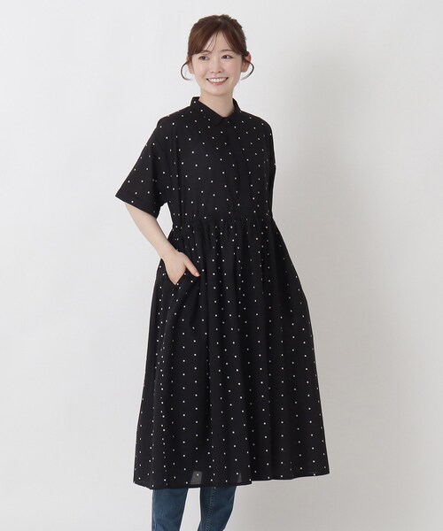 one'sterrace(ワンズテラス)の「キャンブリックブラウジングワンピース(ワンピース・レディース・ブラック系8・02)」の1枚目の写真