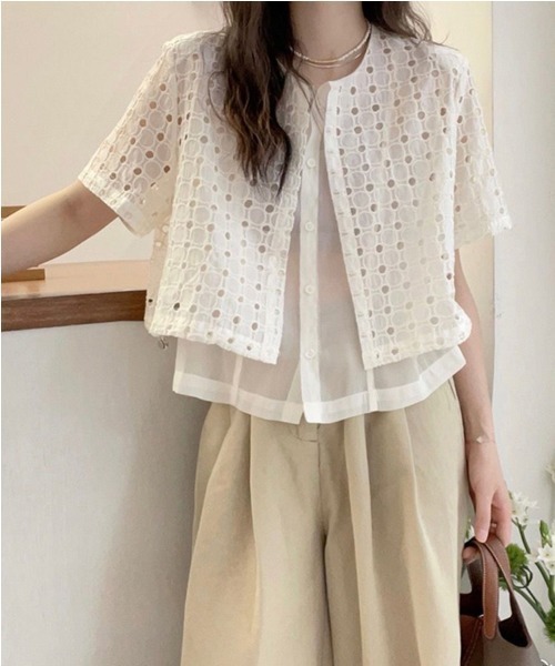 LUCPY(ラクピー)の「シアーレース半袖カーディガンアンサンブル(カーディガン/ボレロ・レディース・ホワイト・MEDIUM/LARGE/X-LARGE/XX-LARGE)」の4枚目の写真