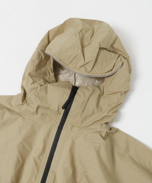 THE GOODLAND MARKET(ザグッドランドマーケット)の「『別注』KiU×ザ グッドランド マーケット RAIN PONCHO(ポンチョ・メンズ・ベージュ/カーキ/ブラック・ONE)」の11枚目の写真