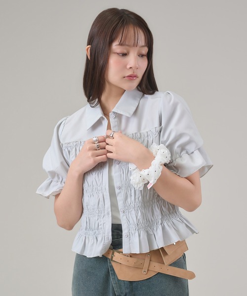 apres jour mignon(アプレジュールミニョン)の「シャーリングパフスリーブシャツ(シャツ/ブラウス・レディース・ネイビー/オフホワイト/ブルー系その他/ブラウン系その他・LARGE/フリー)」の17枚目の写真
