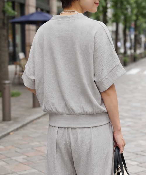 STYLE DELI(スタイルデリ)の「エンボスカットソーパンツセットアップ(Tシャツ/カットソー・レディース・ライトグレー/ブラック・FREE)」の20枚目の写真