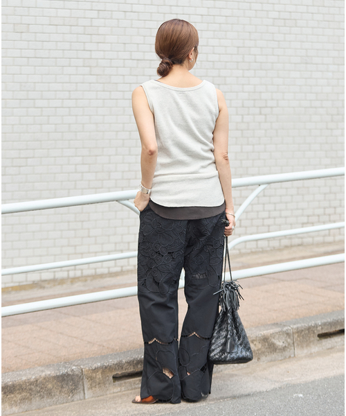 JOURNAL STANDARD(ジャーナルスタンダード)の「フラワーエンブロイダリースカラップ パンツ(その他パンツ・レディース・ブラック/アイボリー・FREE)」の7枚目の写真