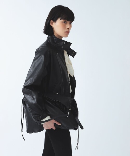 Ray BEAMS(レイビームス)の「フェイク レザー チェーン バッグ(トートバッグ・レディース・ダークブラウン/ブラック・ONE SIZE)」の3枚目の写真