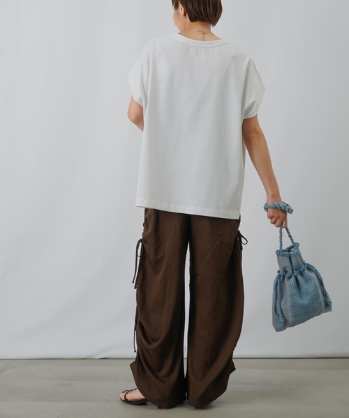 LUCA/LADY LUCK LUCA(ルカ/レディラックルカ)の「LC/LLL エンボスロゴTシャツ(Tシャツ/カットソー・レディース・カーキ/オレンジ/オフホワイト・FREE)」の13枚目の写真