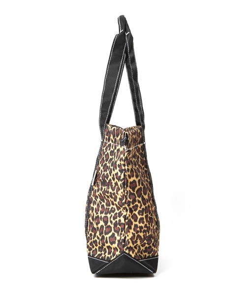 Drifter(ドリフター)の「BUCKEYE DRAWSTRING TOTE M/バックアイドローストリングトート(Mサイズ)(トートバッグ・レディース・ブラック/ベージュ系その他/レオパード/ダークグリーン系/チャコールグレー×ブラック・FREE)」の11枚目の写真