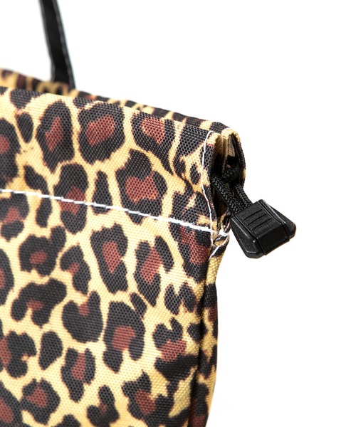 Drifter(ドリフター)の「BUCKEYE DRAWSTRING TOTE M/バックアイドローストリングトート(Mサイズ)(トートバッグ・レディース・ブラック/ベージュ系その他/レオパード/ダークグリーン系/チャコールグレー×ブラック・FREE)」の16枚目の写真