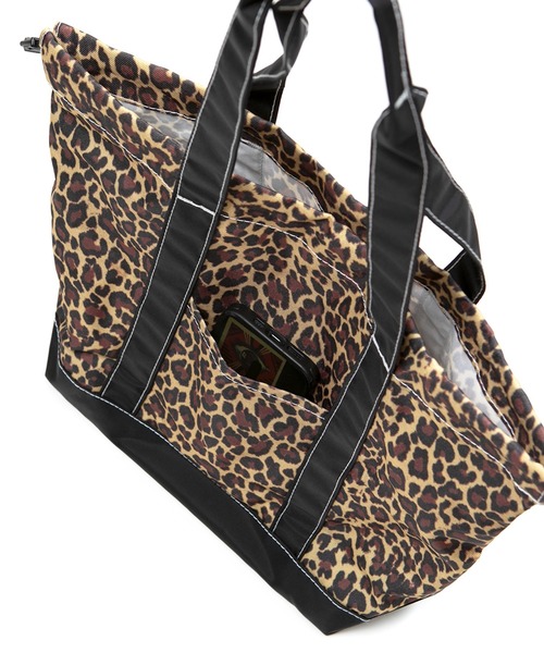 Drifter(ドリフター)の「BUCKEYE DRAWSTRING TOTE M/バックアイドローストリングトート(Mサイズ)(トートバッグ・レディース・ブラック/ベージュ系その他/レオパード/ダークグリーン系/チャコールグレー×ブラック・FREE)」の19枚目の写真