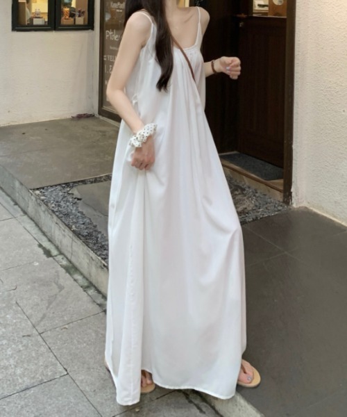 Aelina(エリナ)の「キャミワンピース(ジャンパースカート・レディース・イエロー/ホワイト・FREE)」の13枚目の写真