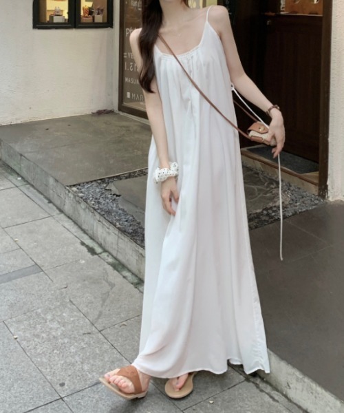 Aelina(エリナ)の「キャミワンピース(ジャンパースカート・レディース・イエロー/ホワイト・FREE)」の14枚目の写真