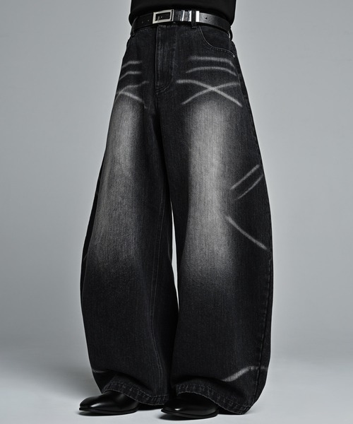 ADRER（アドラー）の「ADRER The Semi Curved Denim / アドラー ザ セミ カーブドデニム（デニムパンツ・メンズ・ブラック系1/ブルー系1・XS/S/M/L）」の4枚目の写真