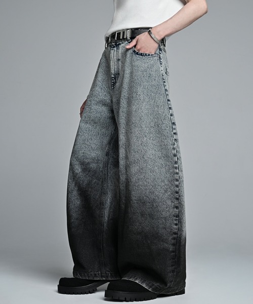 ADRER（アドラー）の「ADRER The Semi Curved Denim / アドラー ザ セミ カーブドデニム（デニムパンツ・メンズ・ブラック系1/ブルー系1・XS/S/M/L）」の10枚目の写真
