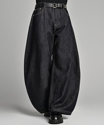 ADRER（アドラー）の「ADRER The Semi Curved Denim / アドラー ザ セミ カーブドデニム（デニムパンツ）」