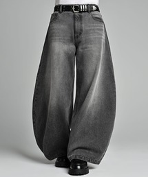 ADRER（アドラー）の「ADRER The Semi Curved Denim / アドラー ザ セミ カーブドデニム（デニムパンツ）」