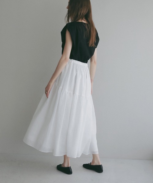 MANOF(マノフ)の「SHEER GATHERED FLARE SKIRT(スカート・レディース・ホワイト/ライトブルー/ブラック・S/M)」の11枚目の写真