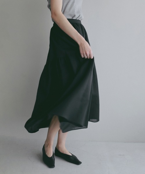 MANOF(マノフ)の「SHEER GATHERED FLARE SKIRT(スカート・レディース・ホワイト/ライトブルー/ブラック・S/M)」の14枚目の写真