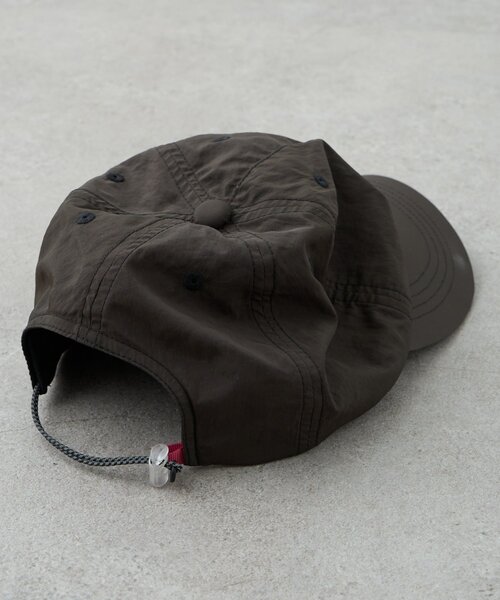 Franklin Climbing（フランクリンクライミング）の「【Franklin Climbing】撥水ナイロンロゴ刺繍キャップ（キャップ・レディース・ベージュ/ブラック/グリーン・ONE SIZE）」の7枚目の写真