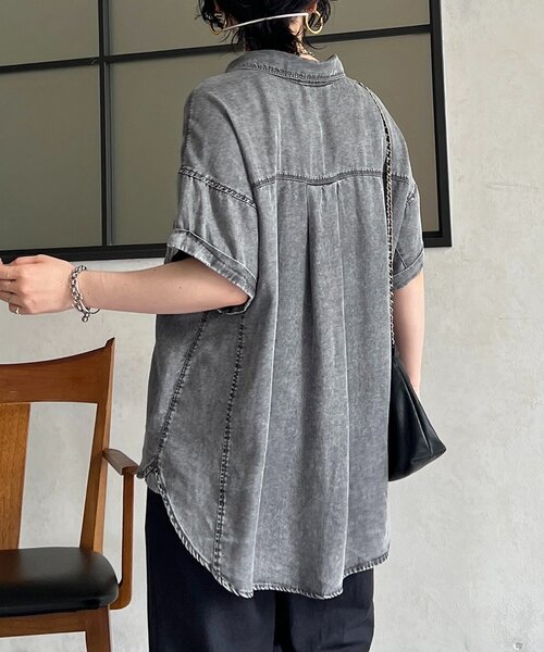 un dix cors(アンディコール)の「デニム半袖シャツ(シャツ/ブラウス・レディース・グレー/インディゴブルー/サックスブルー・FREE)」の12枚目の写真