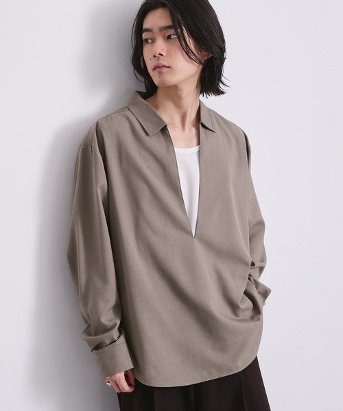 EMMA CLOTHES(エマクローズ)の「ハードツイスト長袖ヴァルーズシャツ(速乾 UV イージーケア)(シャツ/ブラウス・メンズ・グレイッシュベージュ/スミクロ/オフホワイト・S/M/L)」の1枚目の写真