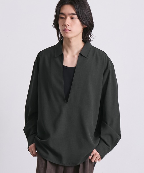 EMMA CLOTHES(エマクローズ)の「ハードツイスト長袖ヴァルーズシャツ(速乾 UV イージーケア)(シャツ/ブラウス・メンズ・グレイッシュベージュ/スミクロ/オフホワイト・S/M/L)」の8枚目の写真