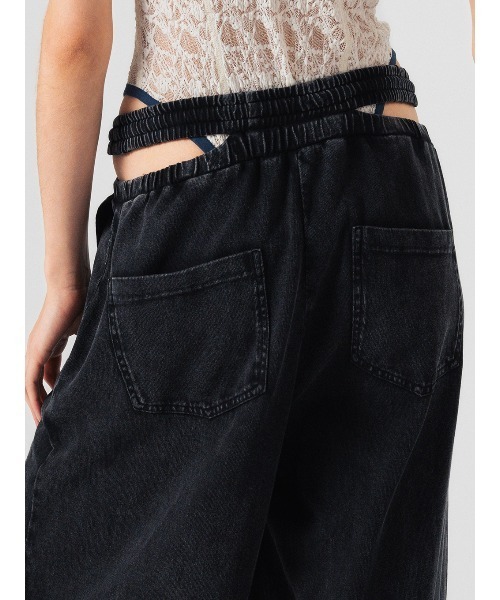 ELCHELE(エルチェレ)の「PIGMENT WAIST SLIT PANTS(スウェットパンツ・レディース・ベージュ/スミクロ・38/36)」の12枚目の写真