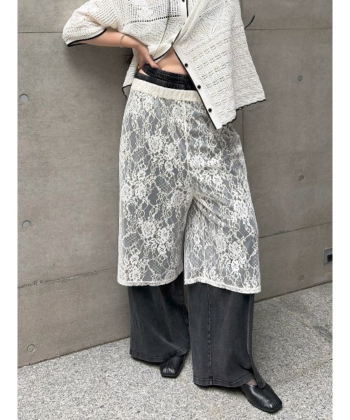ELCHELE(エルチェレ)の「PIGMENT WAIST SLIT PANTS(スウェットパンツ・レディース・ベージュ/スミクロ・38/36)」の16枚目の写真