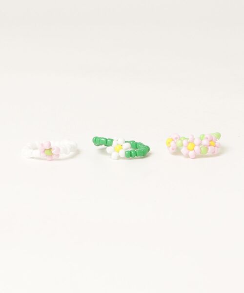 rae(レイ)の「【rae】Bloom Ring Set /フラワービーズリング 3点セット(リング・レディース・B/C/A・FREE)」の3枚目の写真