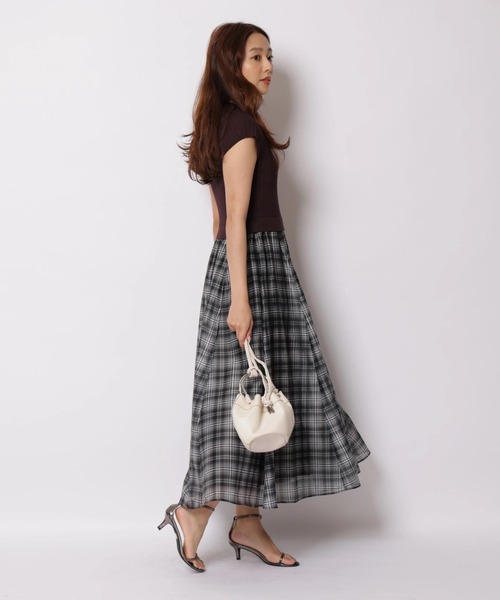 JUSGLITTY（ジャスグリッティー）の「シアーチェックドッキングワンピース（ワンピース・レディース・ブラウン/ネイビー・2/1）」の6枚目の写真
