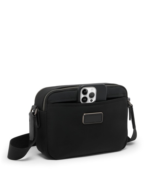 TUMI(トゥミ)の「HARRISON 「ウィンザー」クロスボディ(ショルダーバッグ・メンズ・ブラック・FREE)」の3枚目の写真