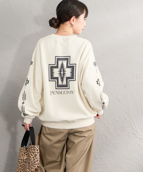 PENDLETON（ペンドルトン）の「[PENDLETON/ペンドルトン] 別注 ハーディング柄 バックプリントクルーネックスウェット（スウェット・レディース・アイボリー/グレー/ブラウン・S/M/L/XL）」の11枚目の写真