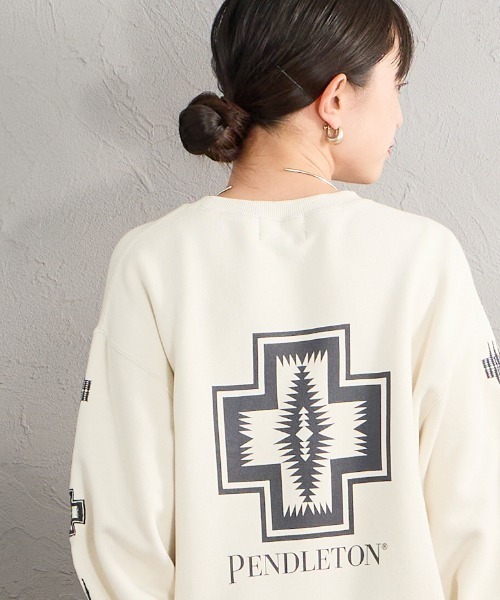 PENDLETON（ペンドルトン）の「[PENDLETON/ペンドルトン] 別注 ハーディング柄 バックプリントクルーネックスウェット（スウェット・レディース・アイボリー/グレー/ブラウン・S/M/L/XL）」の16枚目の写真