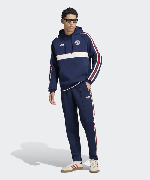 adidas(アディダス)の「FCバイエルン ミュンヘン OG トラックパンツ / アディダス adidas(その他パンツ・メンズ・ブルー・XXX-LARGE/XX-LARGE/X-LARGE/SMALL/MEDIUM/LARGE)」の2枚目の写真