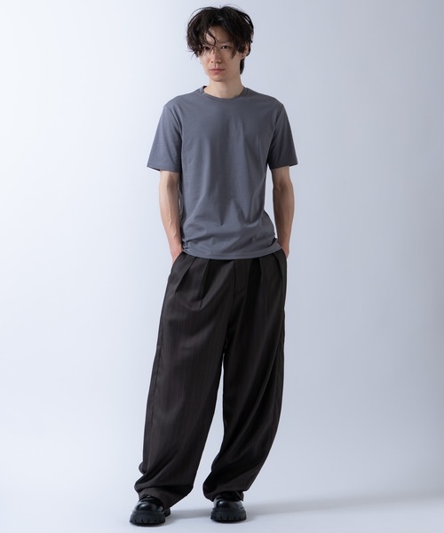 Crownor(クラウノアー)の「冷感 半袖 カットソー(Tシャツ/カットソー・メンズ・チャコール/ブラック/ホワイト・MEDIUM/LARGE)」の4枚目の写真